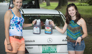 Dana Rubin ’12 and Hannah Blackmer ’12 Hit the Road, Seeking Sustainable-Living Ideas