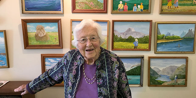 Meg Barstow ’42 with her art